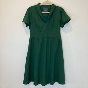 Vintage Inspired Green Dress by ModCloth - it has pockets!